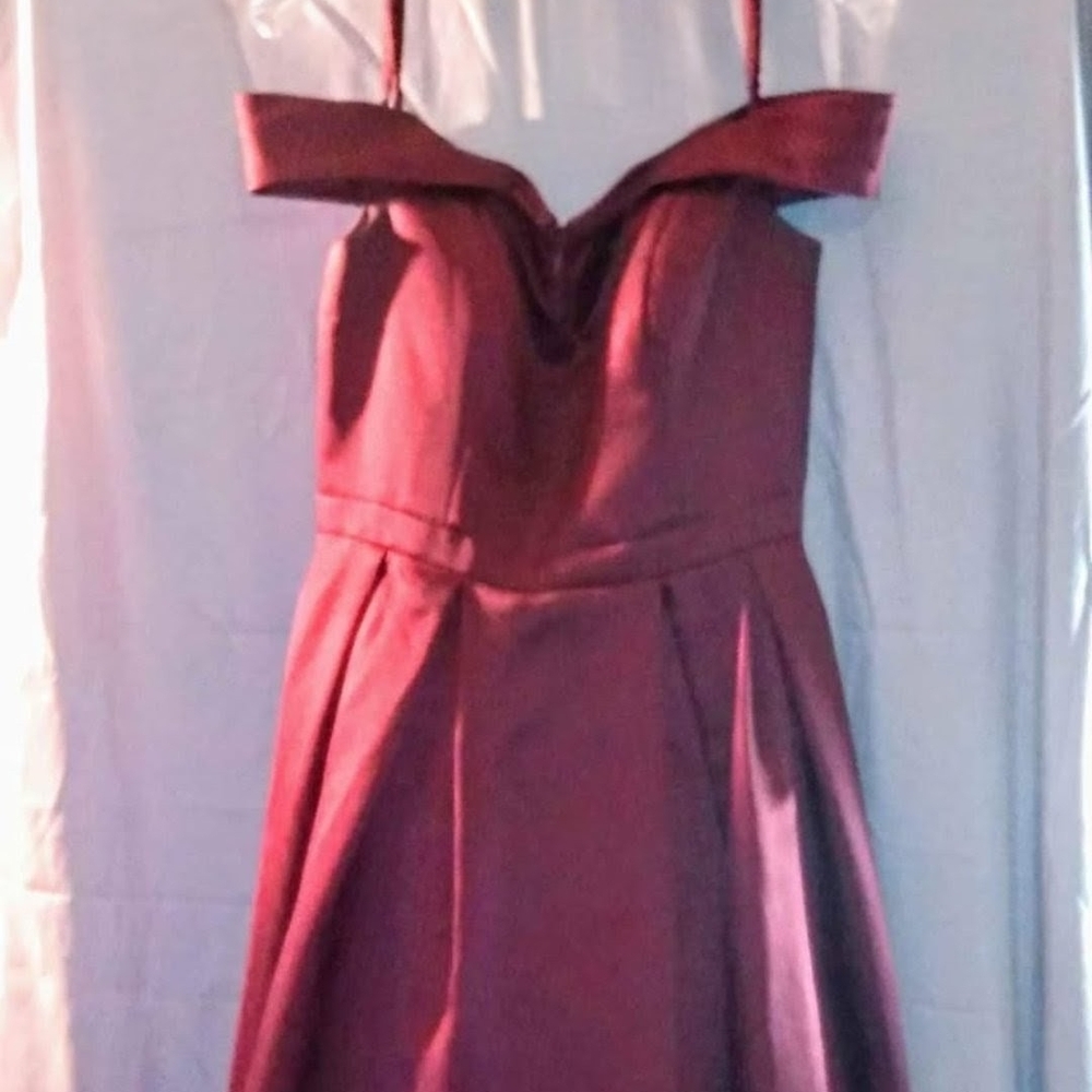 Xscape Strapless Size 8 Burgundy Dress